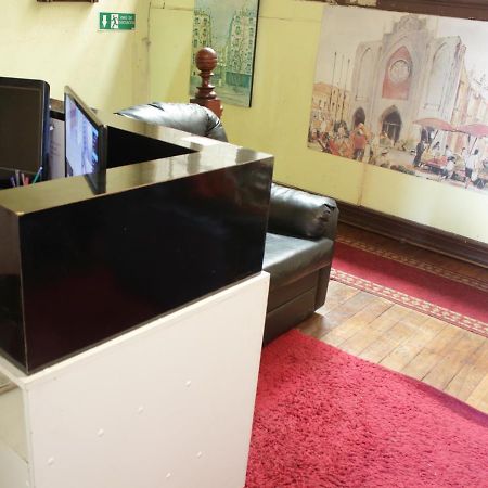 Hostal Fiorenttina ヴァルパライソ エクステリア 写真