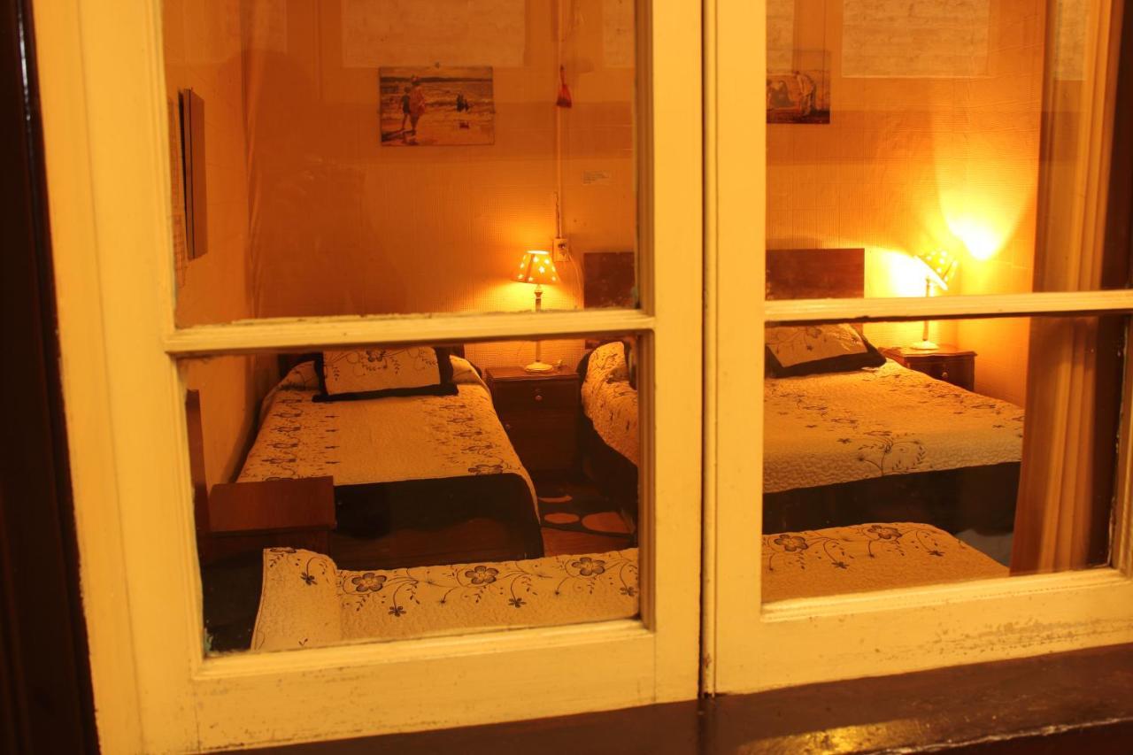 Hostal Fiorenttina ヴァルパライソ エクステリア 写真
