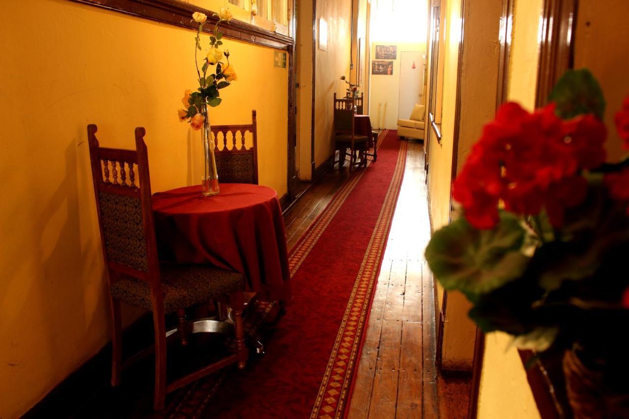Hostal Fiorenttina ヴァルパライソ エクステリア 写真